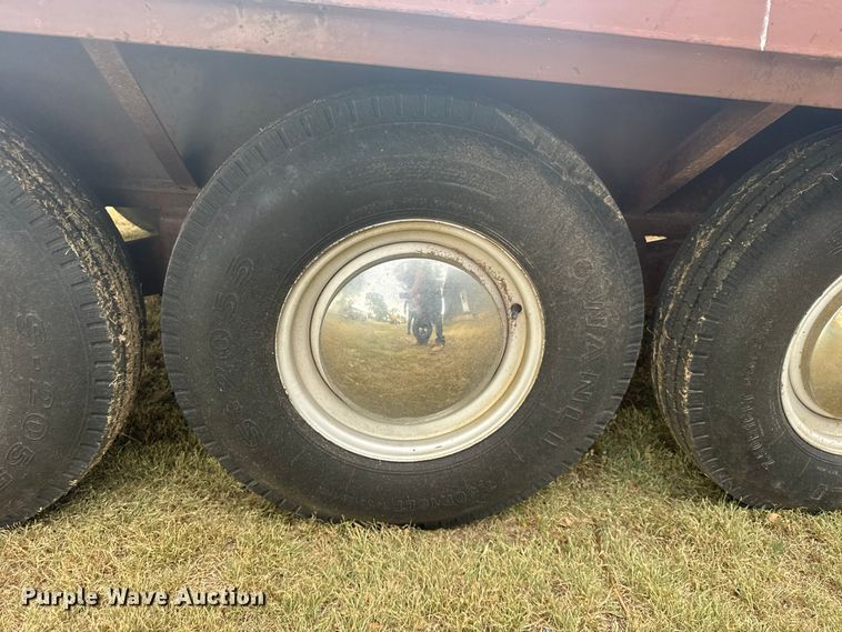 image for item DY3176 1984 WW Trailer Manufacturers equipment trailer