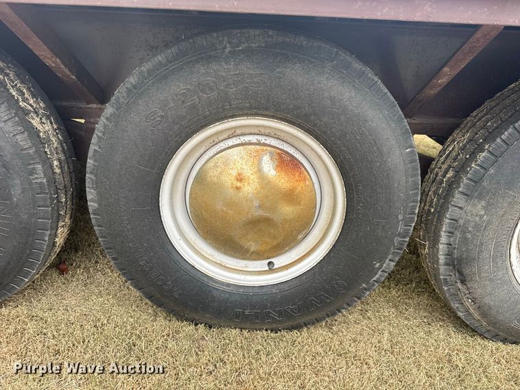 image for item DY3176 1984 WW Trailer Manufacturers equipment trailer