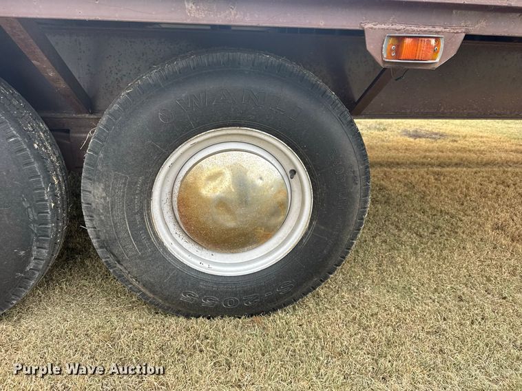 image for item DY3176 1984 WW Trailer Manufacturers equipment trailer