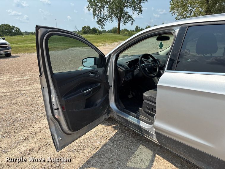 image for item DZ4529 2015 Ford Escape SUV