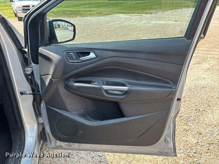 image for item DZ4529 2015 Ford Escape SUV