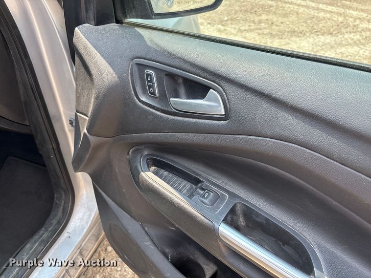 image for item DZ4529 2015 Ford Escape SUV