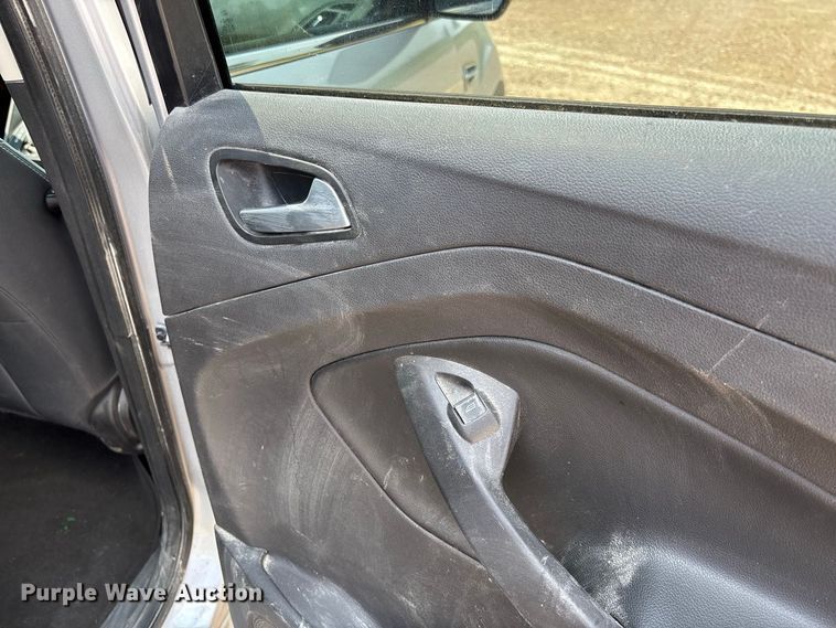 image for item DZ4529 2015 Ford Escape SUV