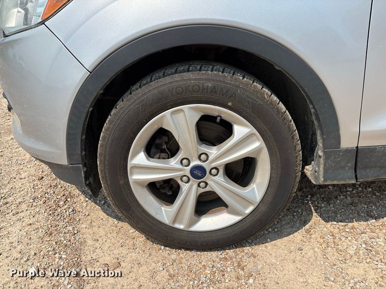 image for item DZ4529 2015 Ford Escape SUV