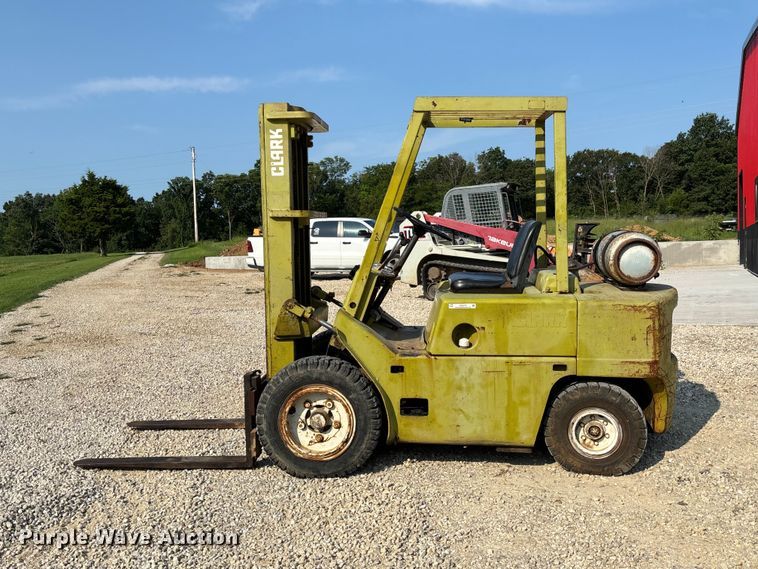 image for item DZ4570 Clark C500Y S60 forklift