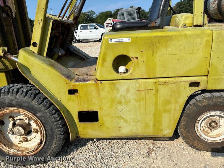 image for item DZ4570 Clark C500Y S60 forklift