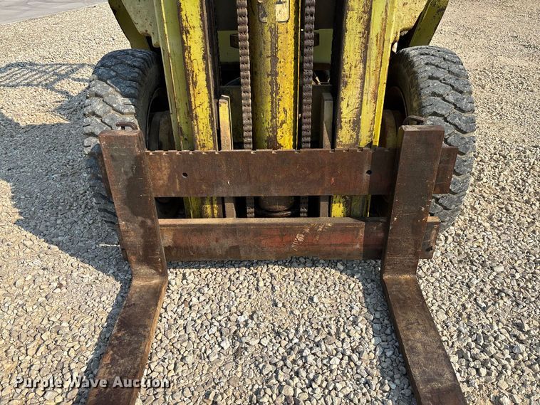 image for item DZ4570 Clark C500Y S60 forklift
