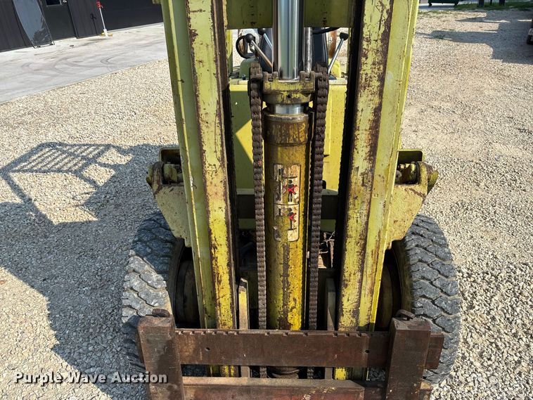 image for item DZ4570 Clark C500Y S60 forklift