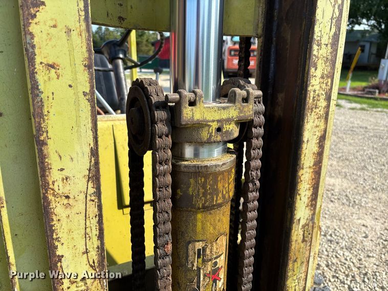 image for item DZ4570 Clark C500Y S60 forklift