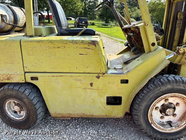 image for item DZ4570 Clark C500Y S60 forklift