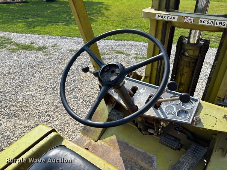 image for item DZ4570 Clark C500Y S60 forklift