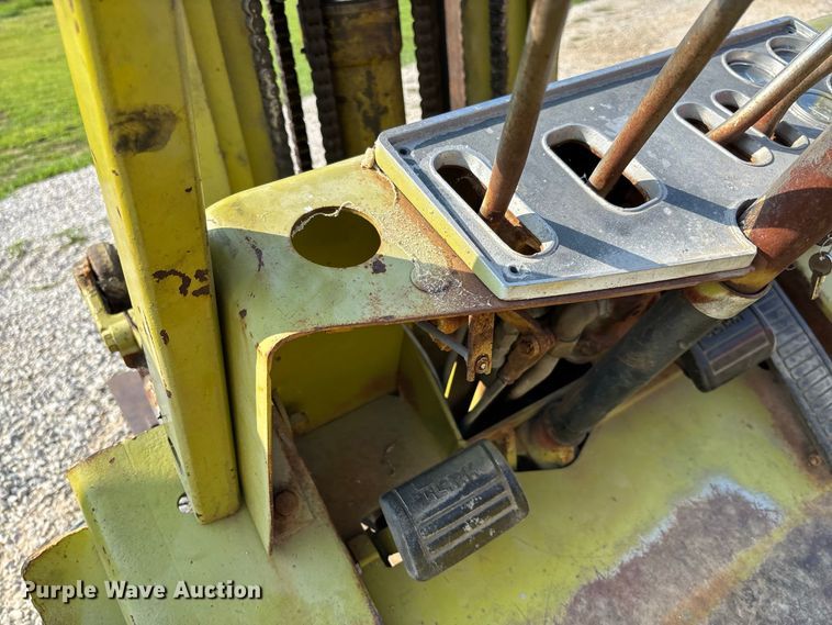 image for item DZ4570 Clark C500Y S60 forklift