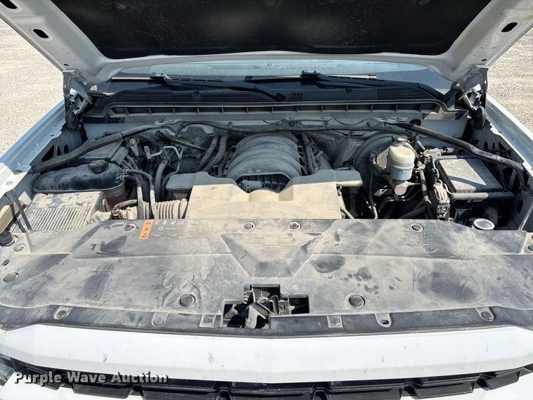 image for item DZ4571 2018 Chevrolet Silverado 1500 Crew Cab pickup truck