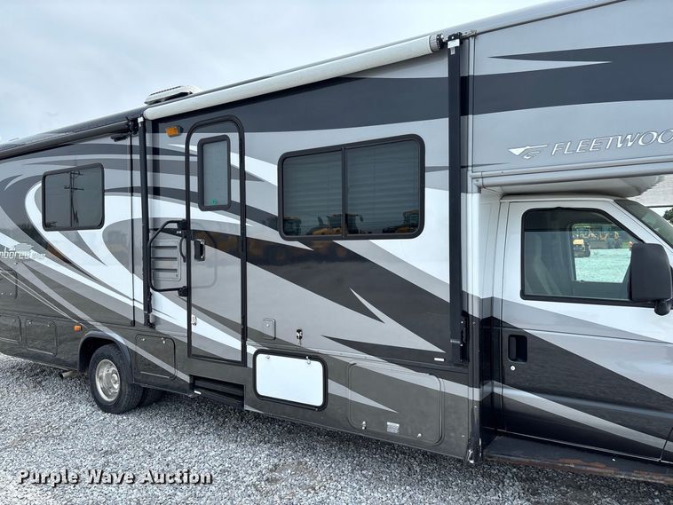 image for item DZ4580 2012 Ford E450 Super Duty Fleetwood Jamboree RV