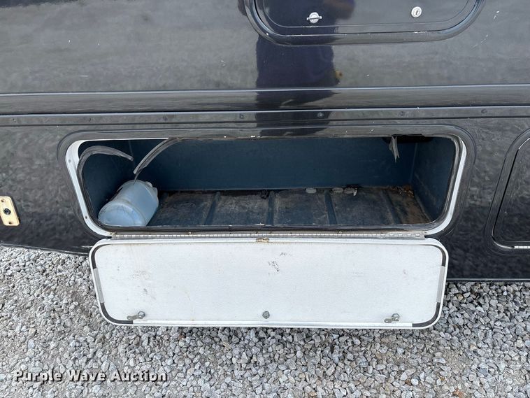 image for item DZ4580 2012 Ford E450 Super Duty Fleetwood Jamboree RV