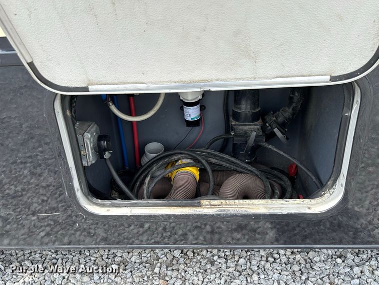 image for item DZ4580 2012 Ford E450 Super Duty Fleetwood Jamboree RV