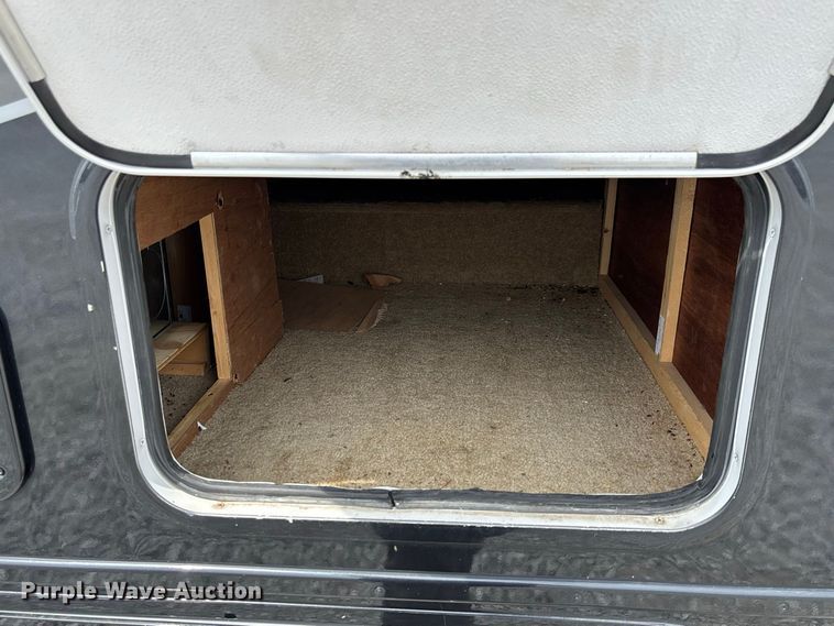 image for item DZ4580 2012 Ford E450 Super Duty Fleetwood Jamboree RV