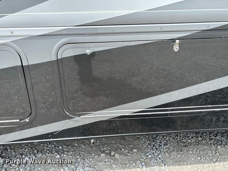 image for item DZ4580 2012 Ford E450 Super Duty Fleetwood Jamboree RV