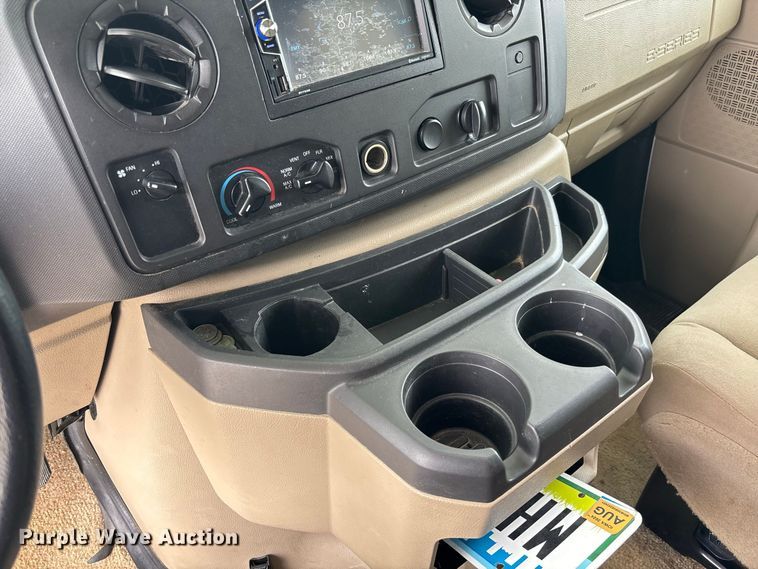 image for item DZ4580 2012 Ford E450 Super Duty Fleetwood Jamboree RV