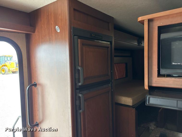 image for item DZ4580 2012 Ford E450 Super Duty Fleetwood Jamboree RV
