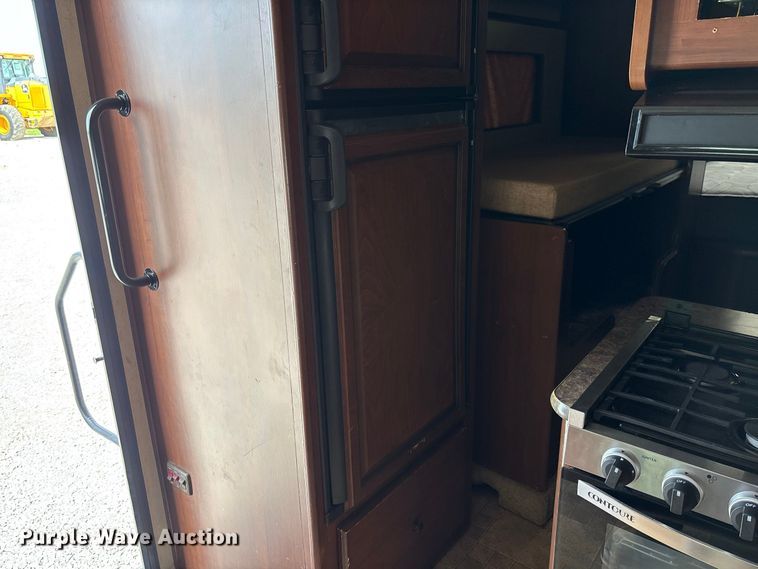 image for item DZ4580 2012 Ford E450 Super Duty Fleetwood Jamboree RV