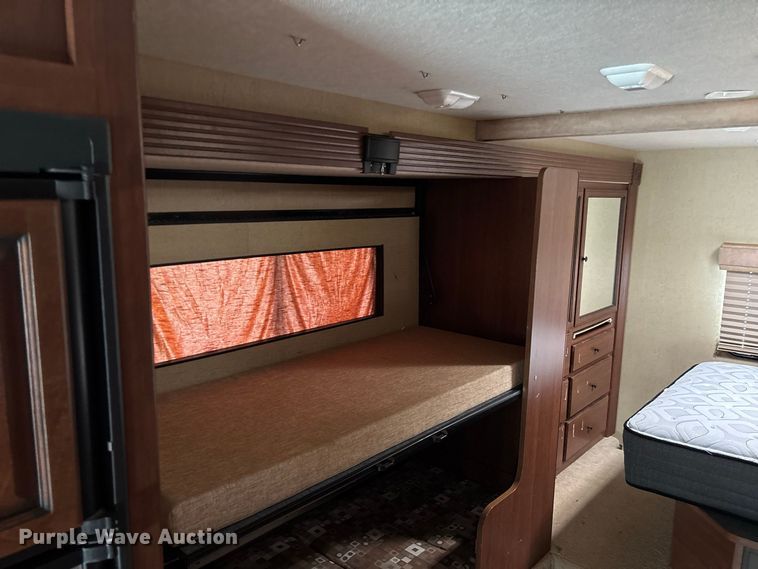image for item DZ4580 2012 Ford E450 Super Duty Fleetwood Jamboree RV