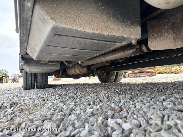 image for item DZ4580 2012 Ford E450 Super Duty Fleetwood Jamboree RV