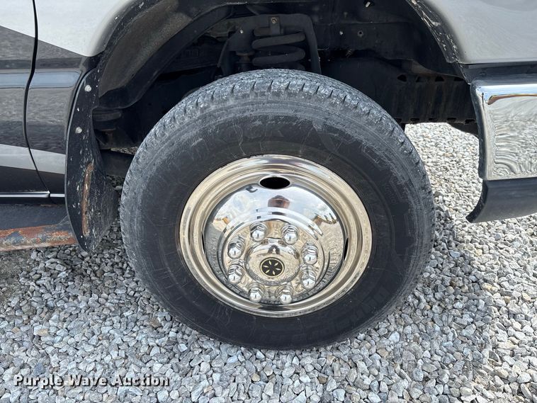 image for item DZ4580 2012 Ford E450 Super Duty Fleetwood Jamboree RV