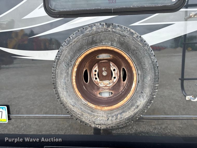 image for item DZ4580 2012 Ford E450 Super Duty Fleetwood Jamboree RV