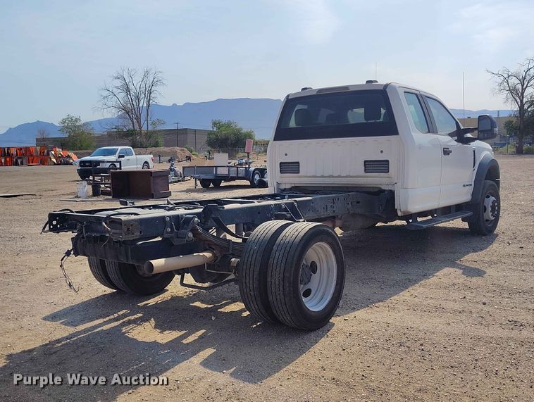 image for item ED0159 2020 Ford F450 Ext. Cab truck cab and chassis