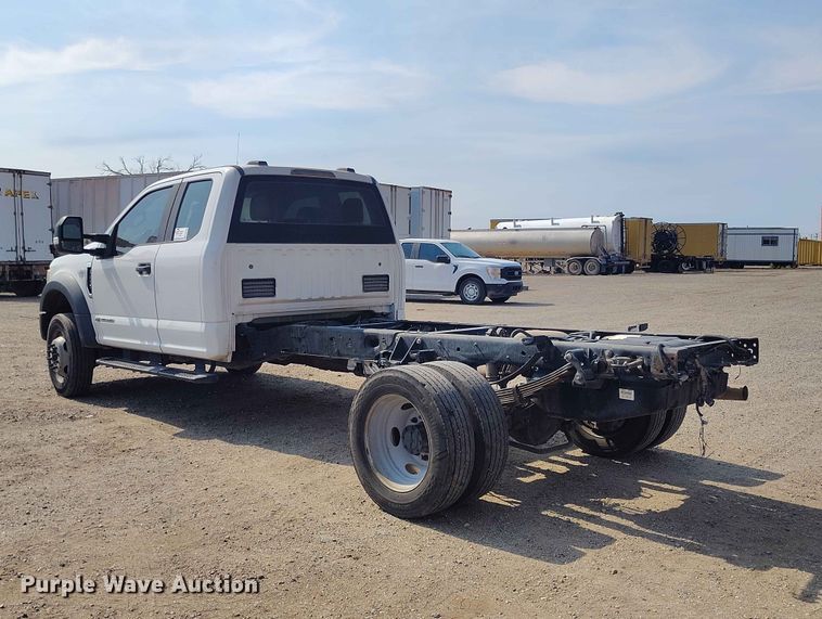 image for item ED0159 2020 Ford F450 Ext. Cab truck cab and chassis