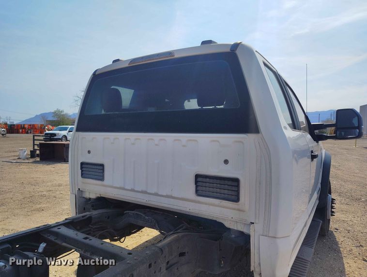 image for item ED0159 2020 Ford F450 Ext. Cab truck cab and chassis