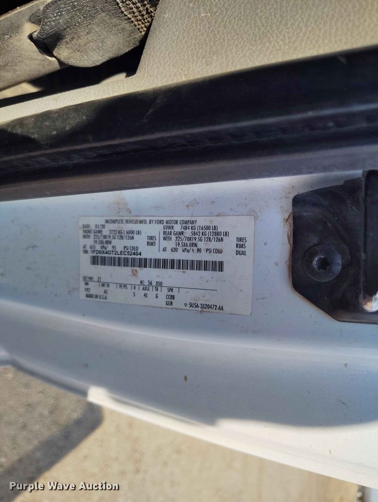 image for item ED0159 2020 Ford F450 Ext. Cab truck cab and chassis