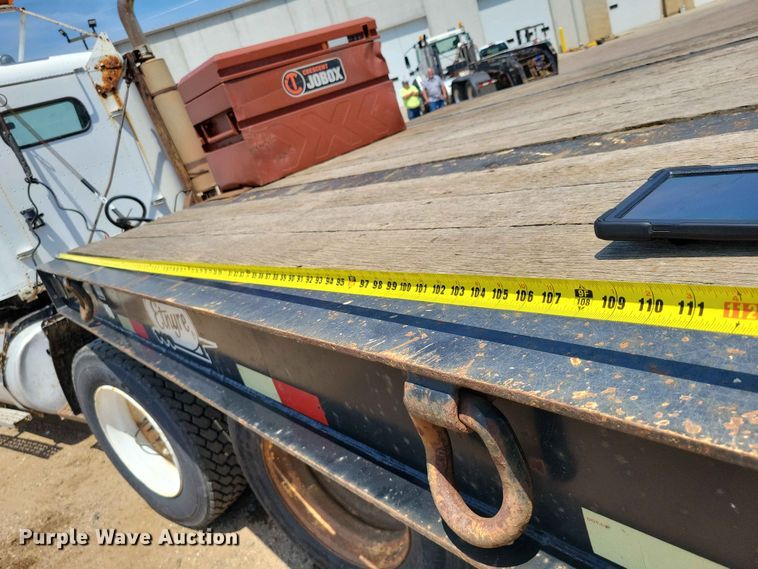 image for item EE1171 2010 Etnyre equipment trailer