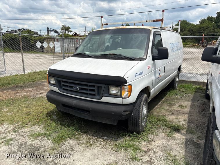 image for item EF1260 2003 Ford E350 van