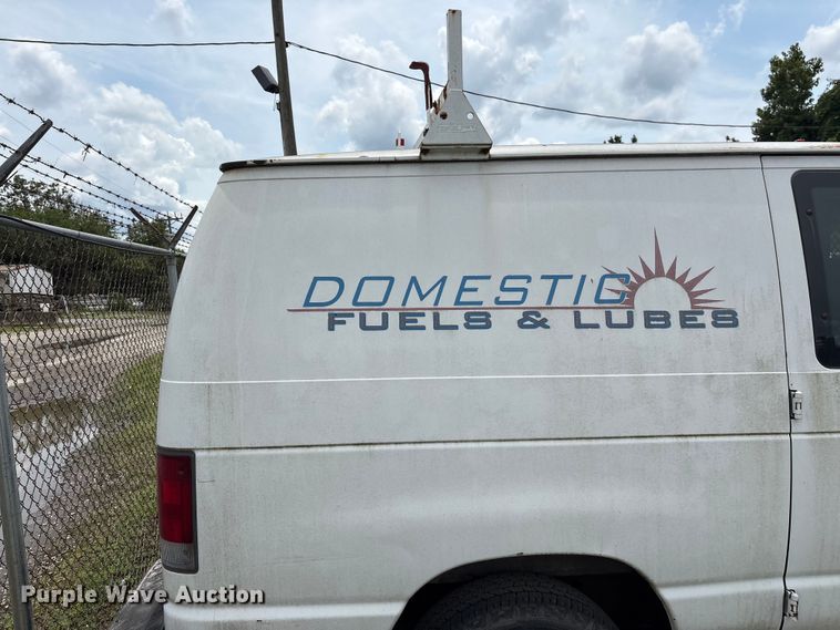 image for item EF1260 2003 Ford E350 van