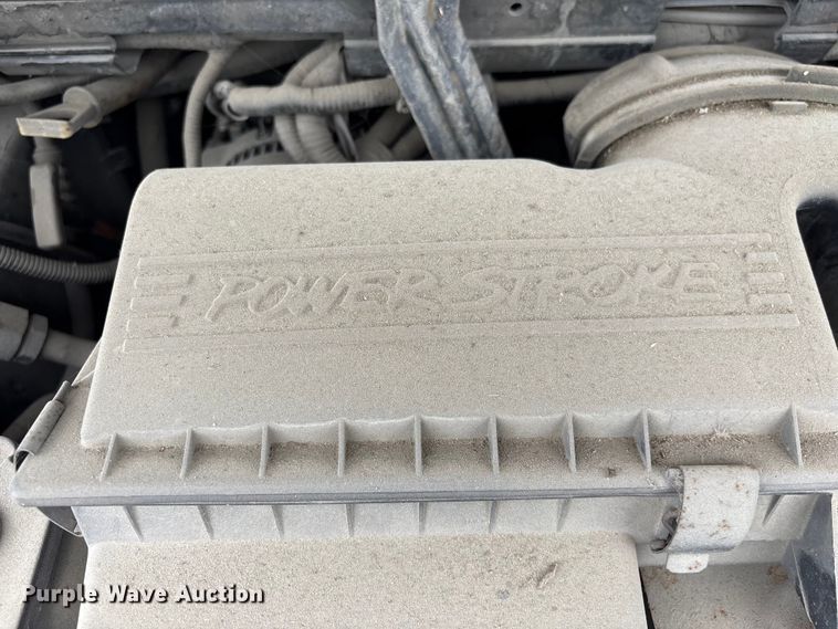 image for item EF1260 2003 Ford E350 van