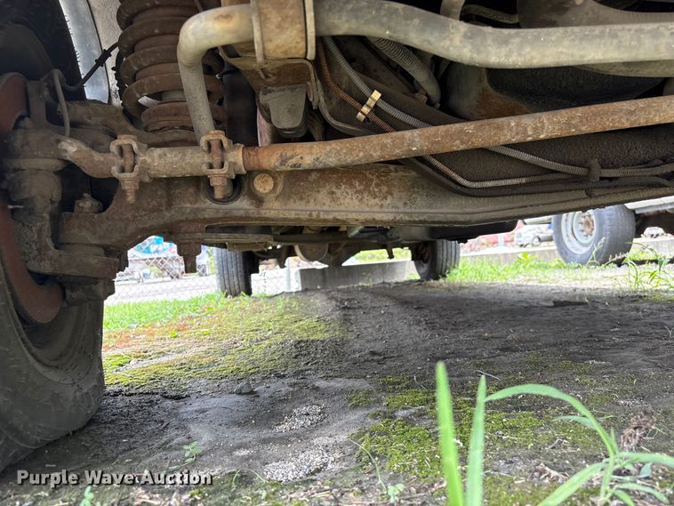image for item EF1260 2003 Ford E350 van
