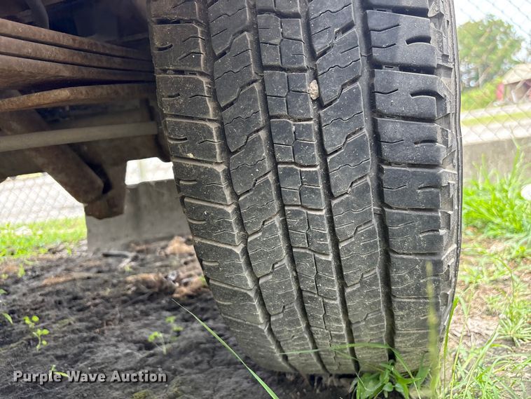 image for item EF1260 2003 Ford E350 van