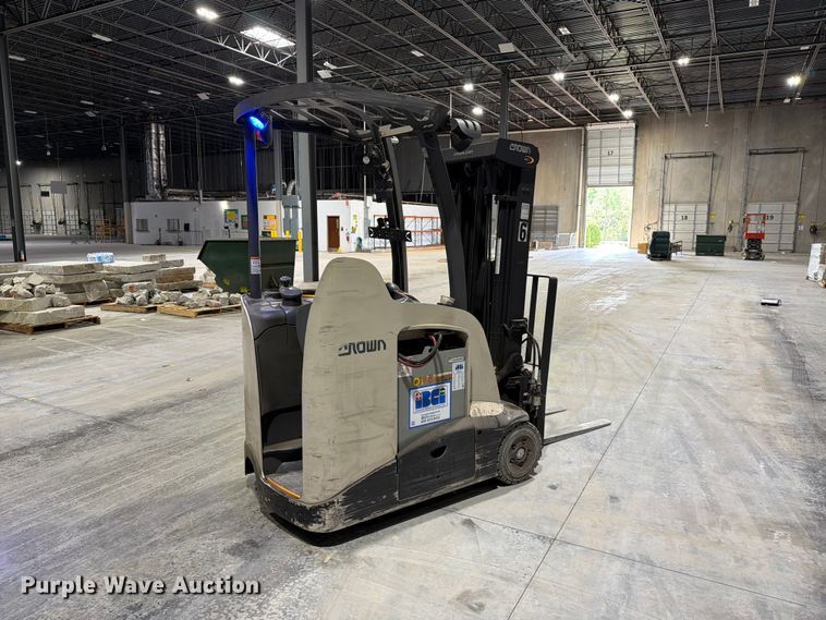 image for item EF1330 2019 Crown RC5545-40 forklift