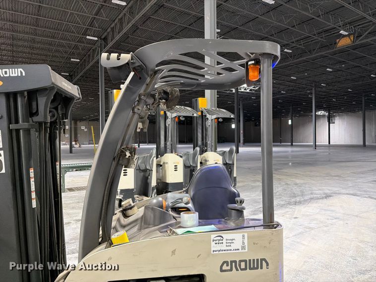 image for item EF1330 2019 Crown RC5545-40 forklift