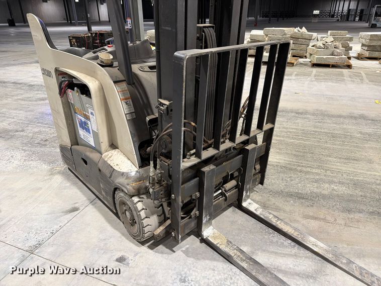image for item EF1330 2019 Crown RC5545-40 forklift