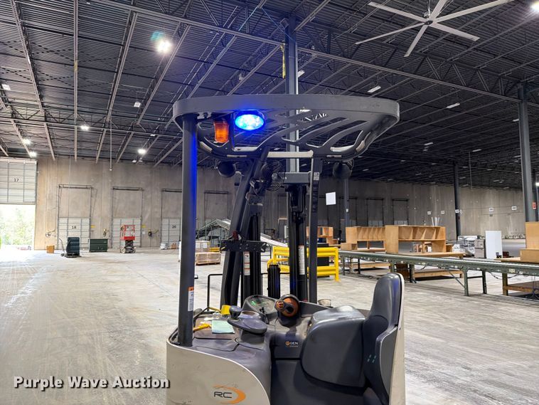image for item EF1330 2019 Crown RC5545-40 forklift