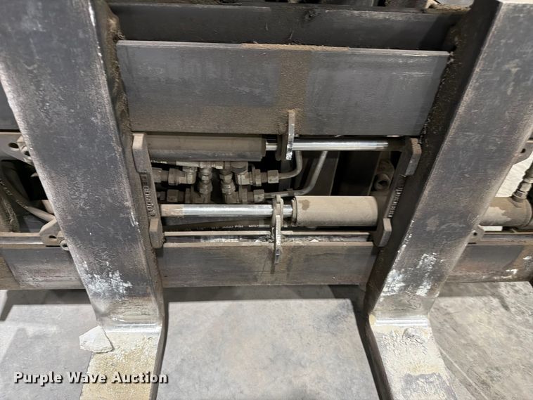 image for item EF1330 2019 Crown RC5545-40 forklift