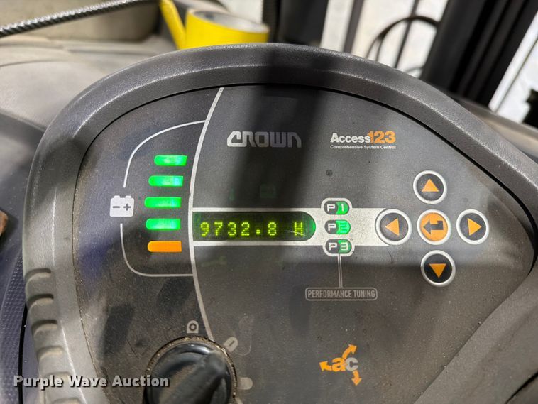 image for item EF1330 2019 Crown RC5545-40 forklift