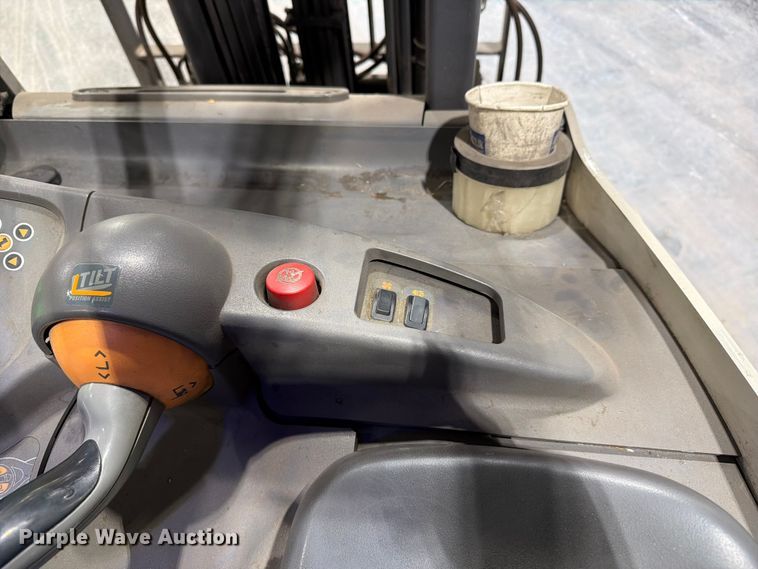 image for item EF1330 2019 Crown RC5545-40 forklift