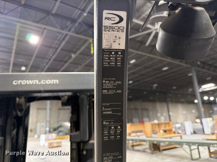 image for item EF1330 2019 Crown RC5545-40 forklift