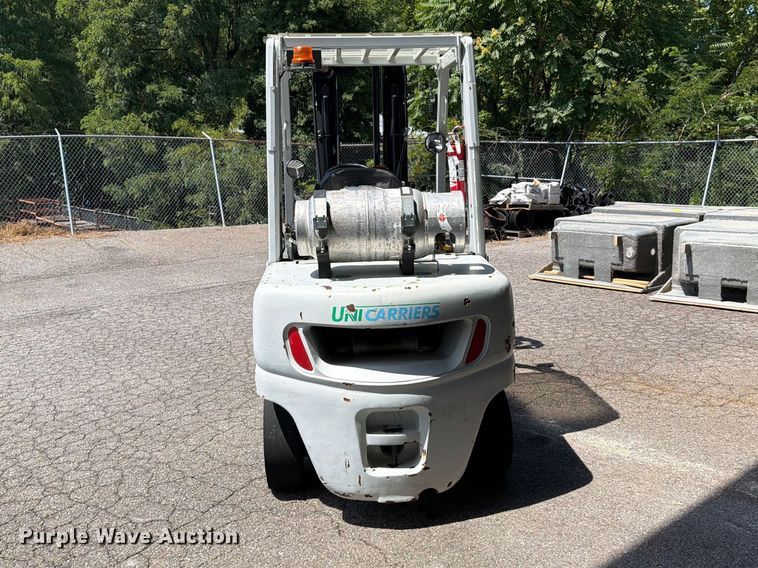 image for item EF1332 2018 UniCarriers PF70 forklift