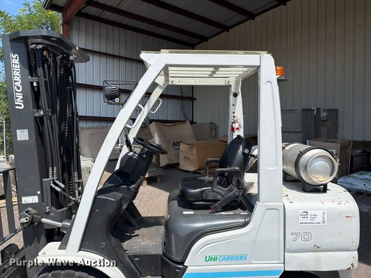 image for item EF1332 2018 UniCarriers PF70 forklift