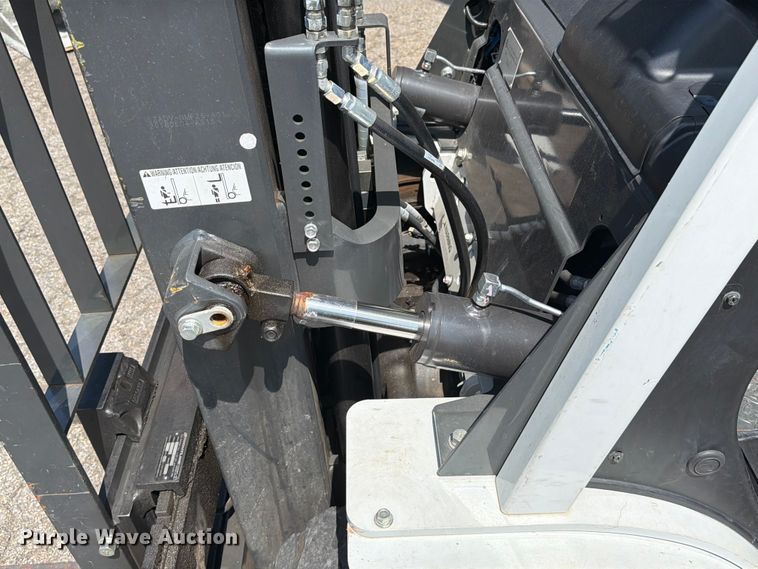 image for item EF1332 2018 UniCarriers PF70 forklift